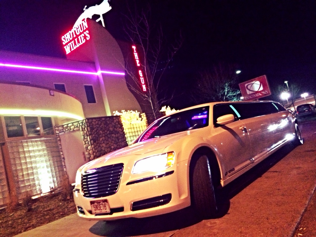 Bareassets-limousines-bachelor