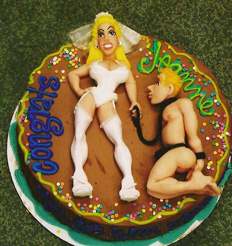 Bachelorette-party-cake-male-strippers